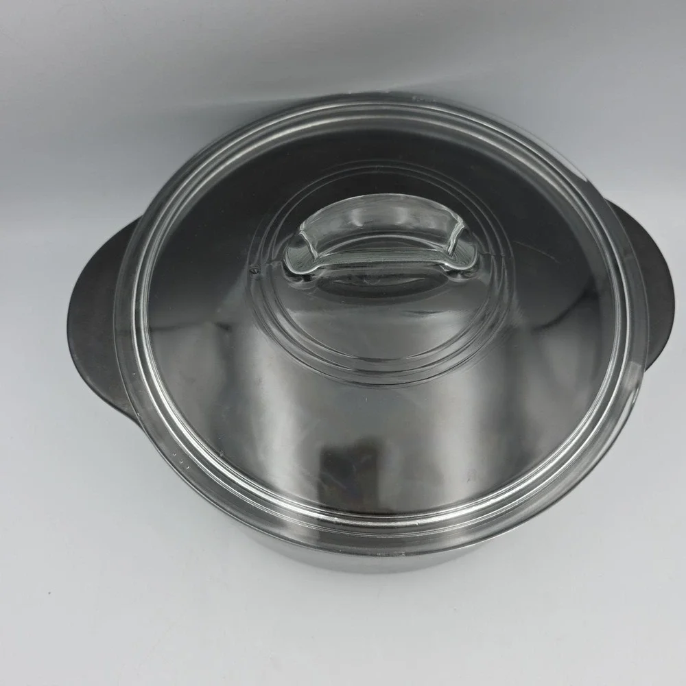 Pampered Chef Rockcrok Dutch Oven Black 4 Qt / 3.8 L with Glass Lid